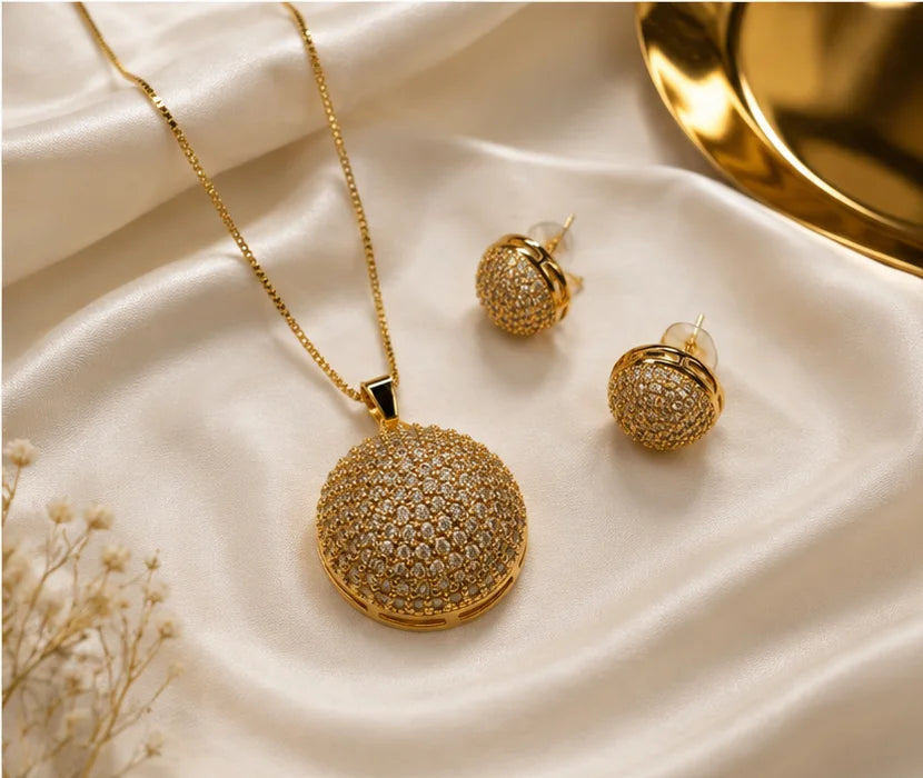 Golden Sparkle Pendant Necklace Set