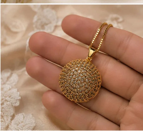 Golden Sparkle Pendant Necklace Set