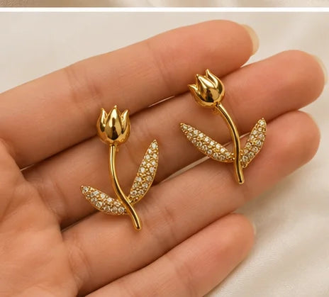 Golden Floral Crystal Necklace & Earrings Set