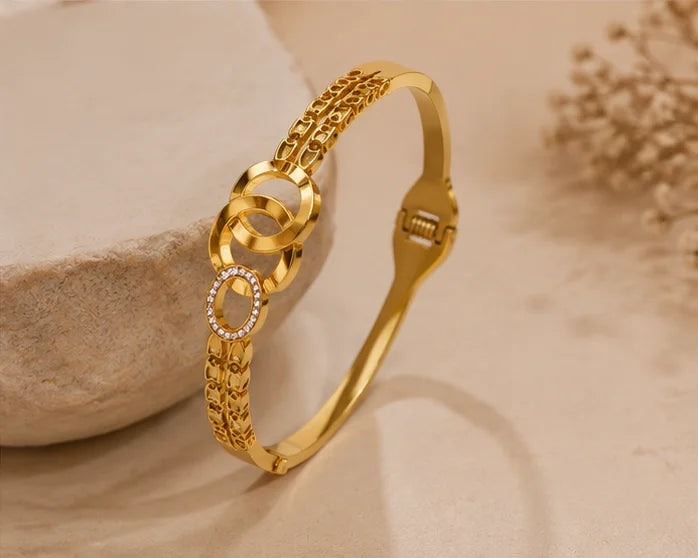 Golden Crystal Interlocking Circle Bracelet
