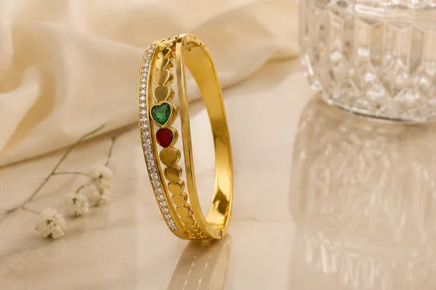Golden Heart Crystal Bangle